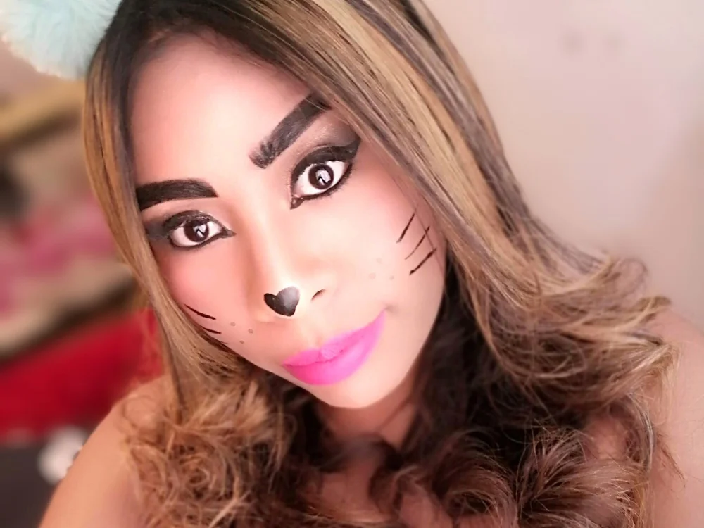 Rossy_Luna offline chatrum