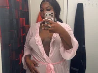 obmik_queen Adlı Modelin Canlı XXX Sohbeti