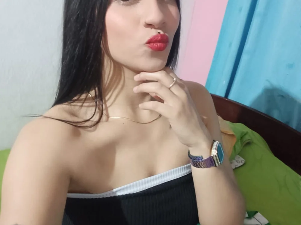 shadia_ls Offline XXX-Chat