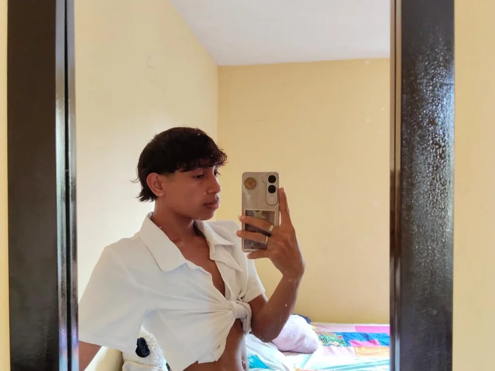 Offline XXX chat damian_wicked18