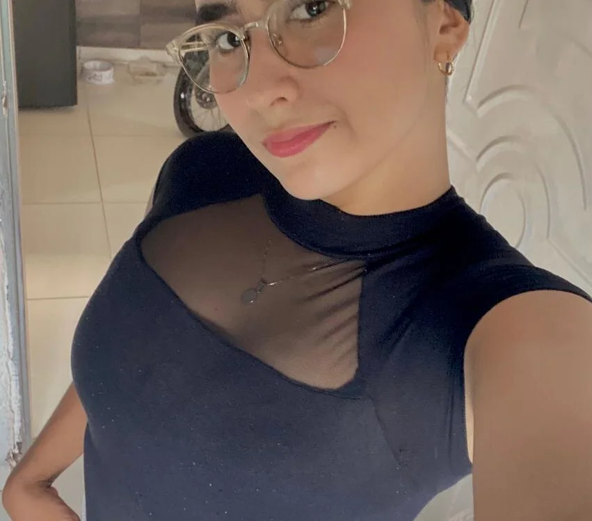 دردشة IsabelaAndCJ الجنسية دون اتصال