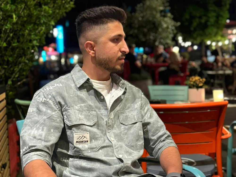 Obaid24-'s Offline XXX Chat