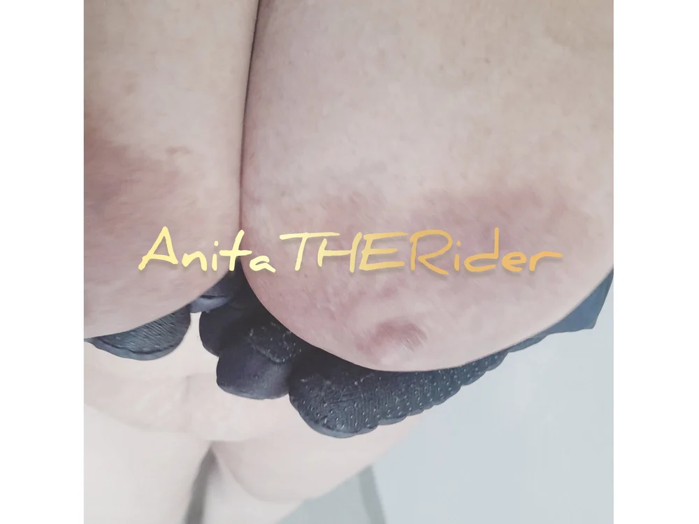 Offline chatovací místnost AnitatheRider