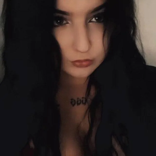 Offline XXX chat modela hello_naya