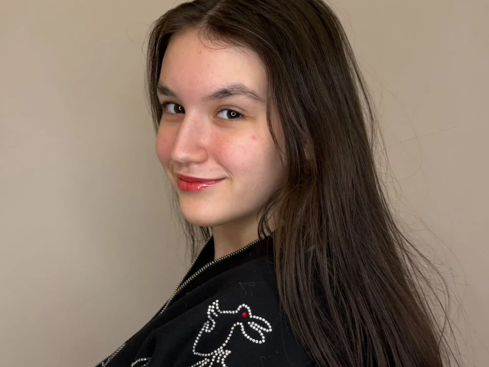 AmeeGalinis' Offline Chat Room