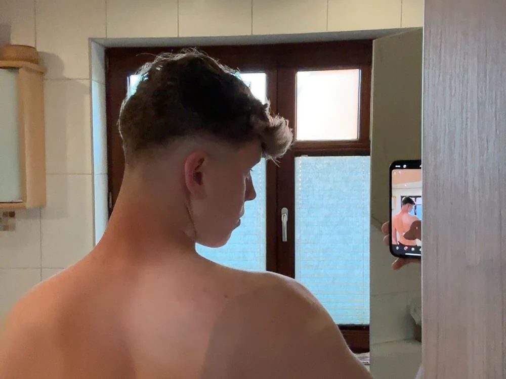 cumhard_foryou's Offline XXX Chat