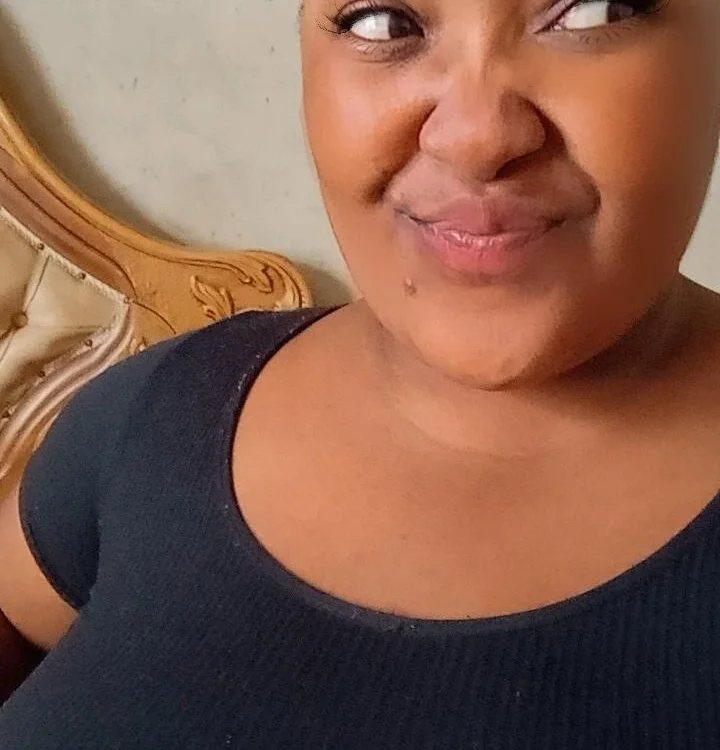 Missmoox24のオフラインXXXチャット