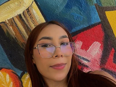 Little-Engel on StripChat