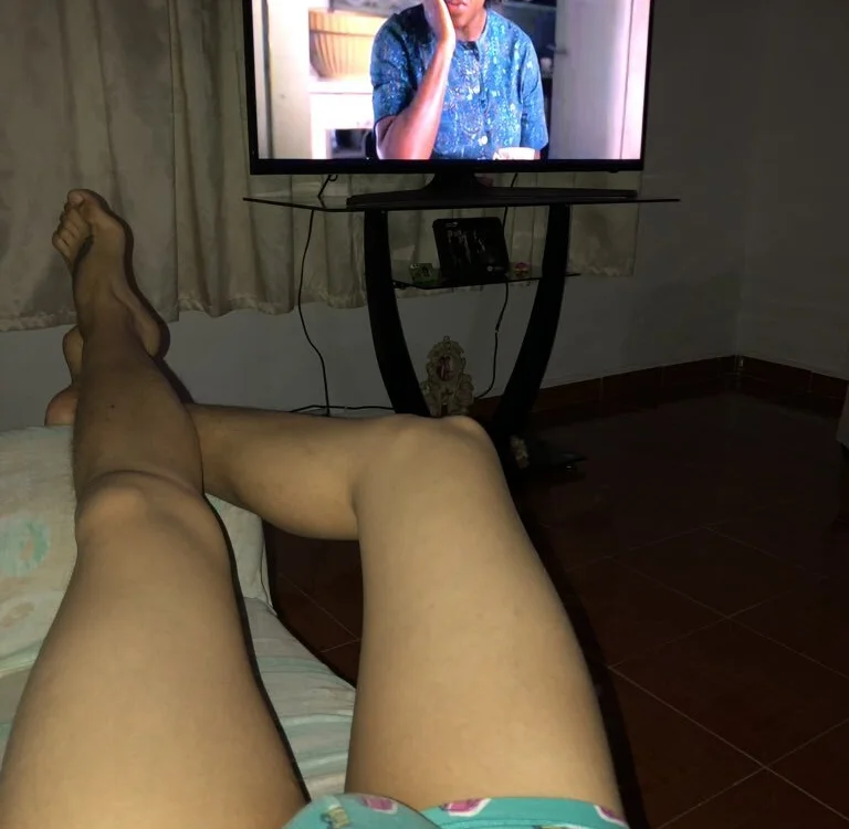 Aleeeeeeee_2001 Chat XXX Ngoại tuyến