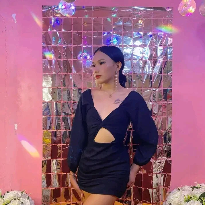 Chatroom XXX hors ligne de blowzy_sexy