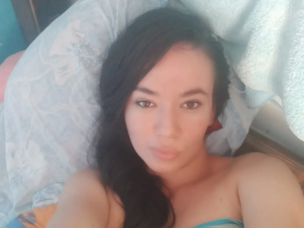 skarletmiss22's Offline XXX Chat