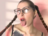 Devi__ka Adlı Modelin Çevrimdışı Sohbet Odası