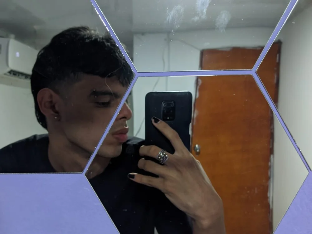 BIG_DICK_BOY offline chatrum