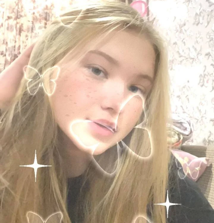 VeronikaGrand's Offline XXX Chat