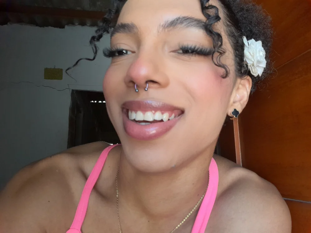 Winny_barnes06 Offline XXX Chat