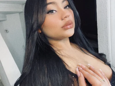 april_jhonsson on StripChat