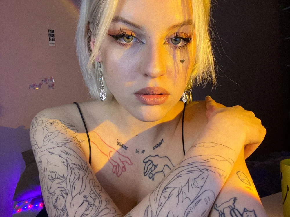VeronicaCasey_'s Offline XXX Chat