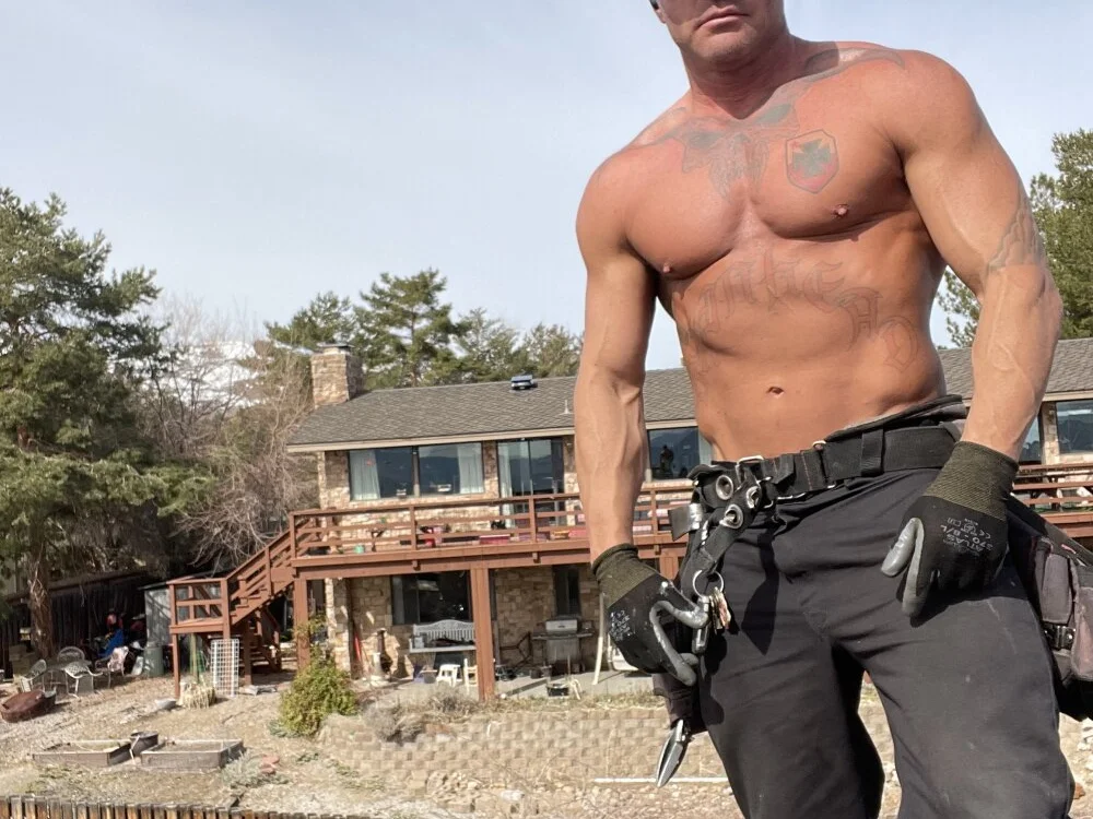 Berserker00888 Adlı Modelin Çevrimdışı XXX Sohbeti