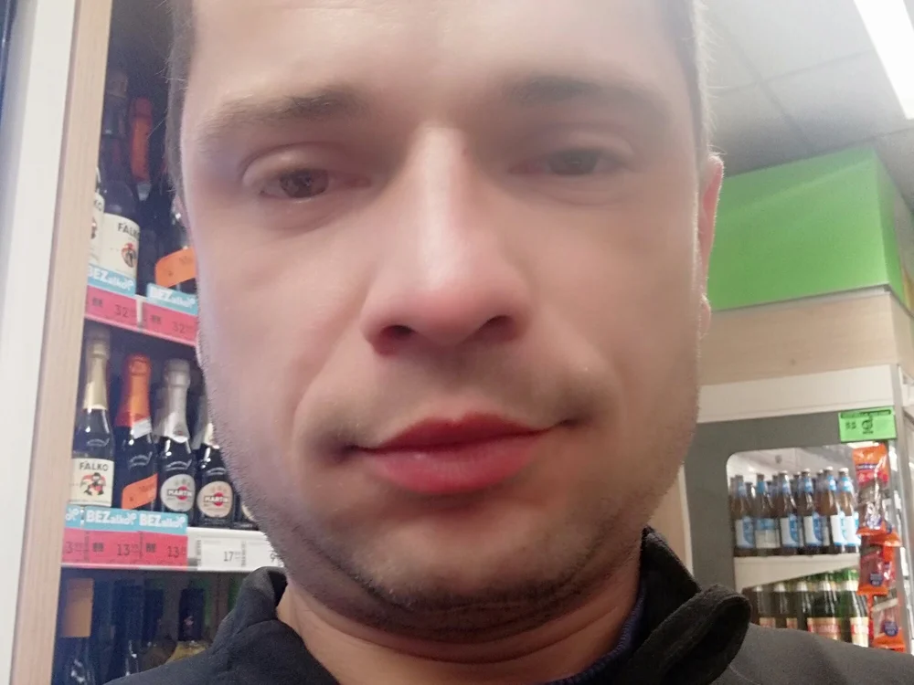 Rafaulek89's Offline XXX Chat