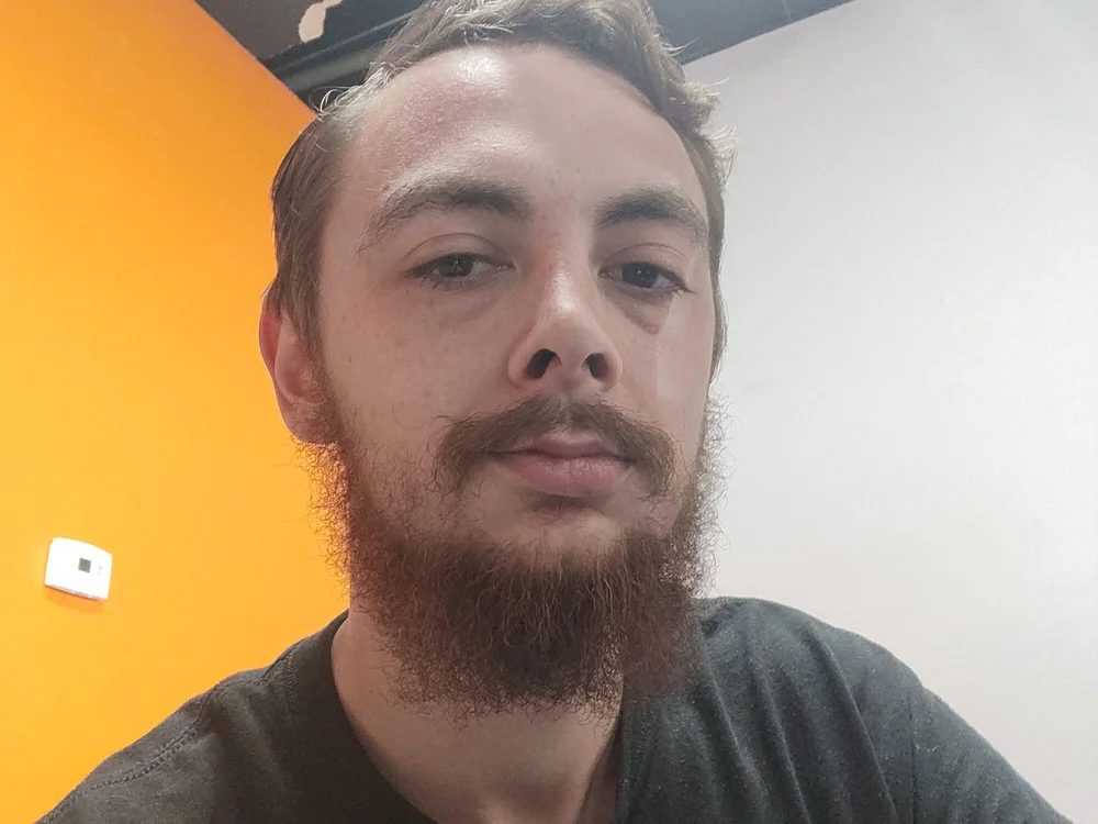 DaddyDickDamien69's Offline Chat Room