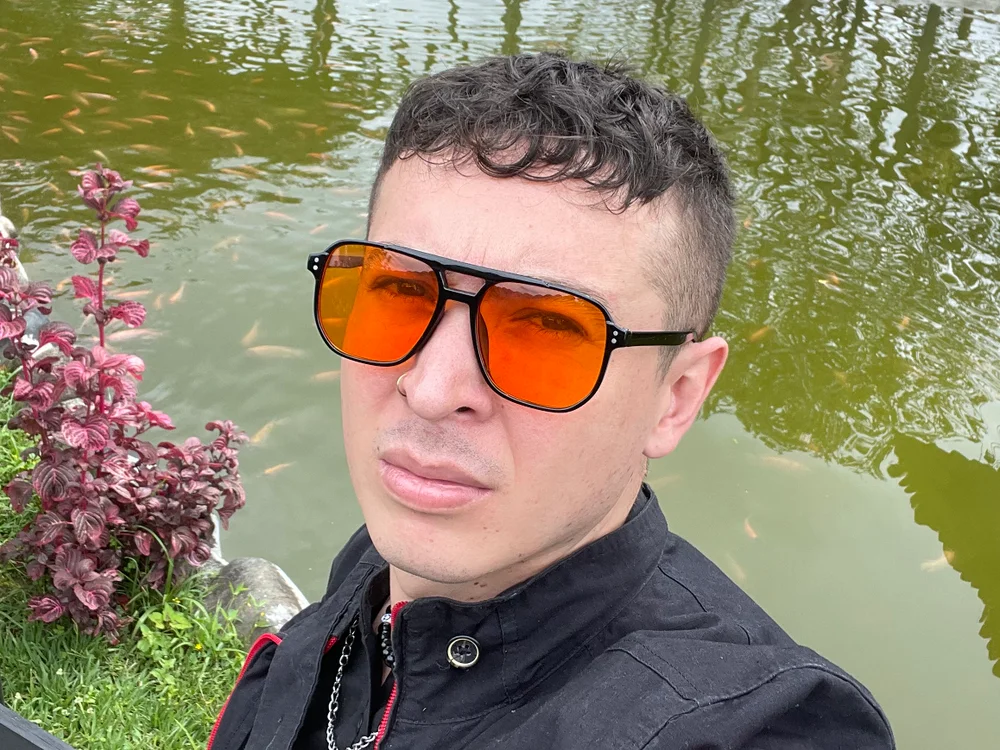 46Sebas: офлайн-секс-чат