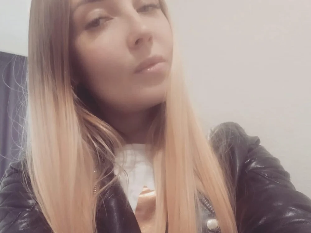 Aleksandrakis Adlı Modelin Çevrimdışı XXX Sohbeti