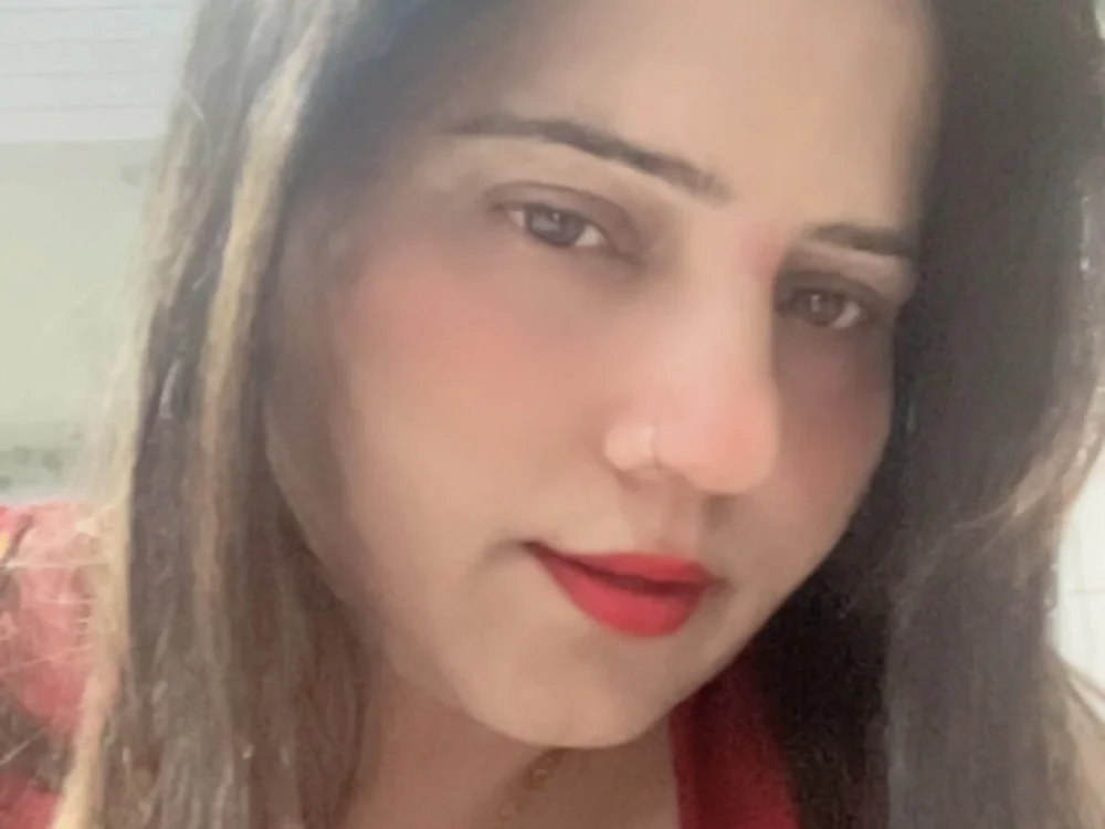 bhabhi_lugai Offline XXX-chat