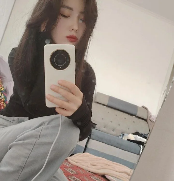 DianaMendoza's Offline XXX Chat