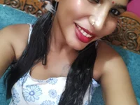 leelatrann webcam model