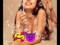 _soffi Adlı Modelin Çevrimdışı Sohbet Odası