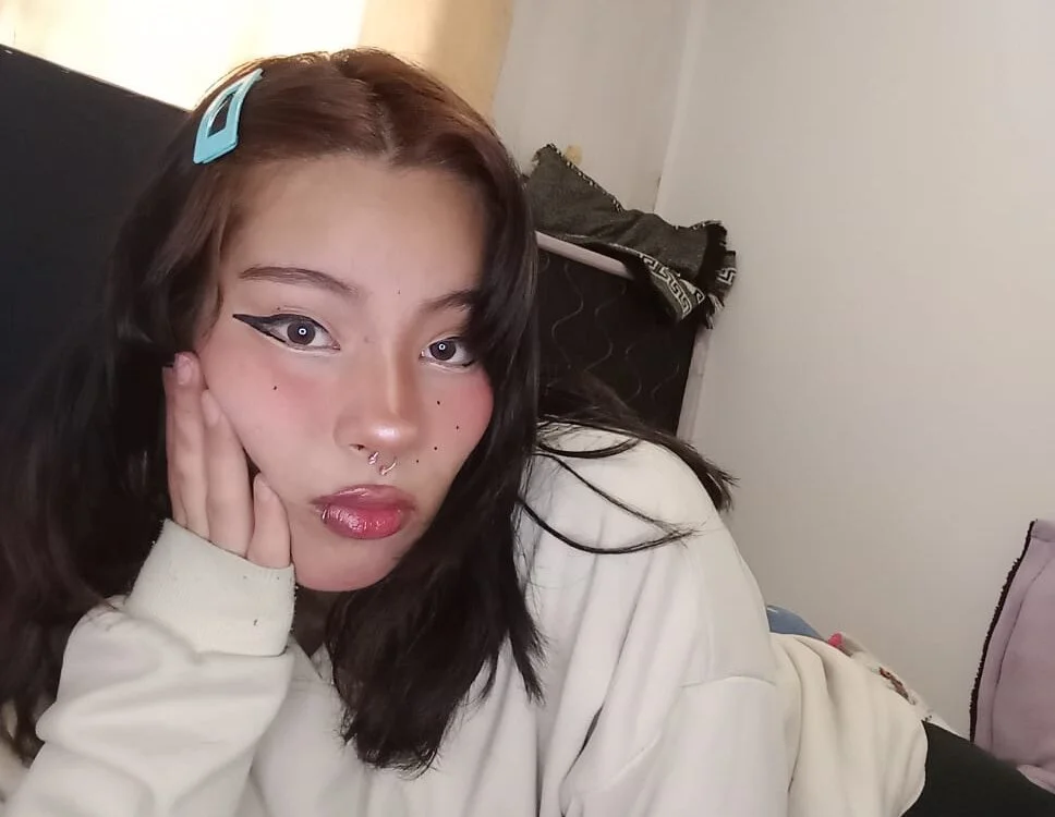 Ameliiiee 离线XXX聊天