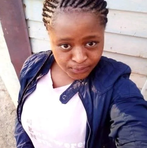 Barbiegiirl Offline XXX-chat