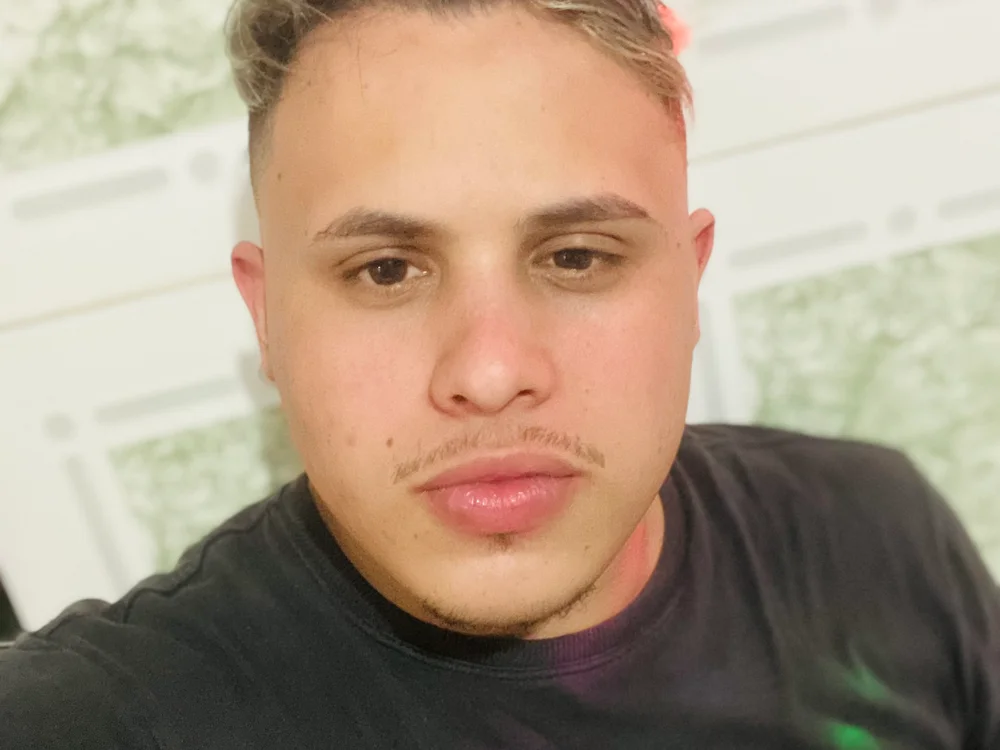 bernadosan Chat XXX offline