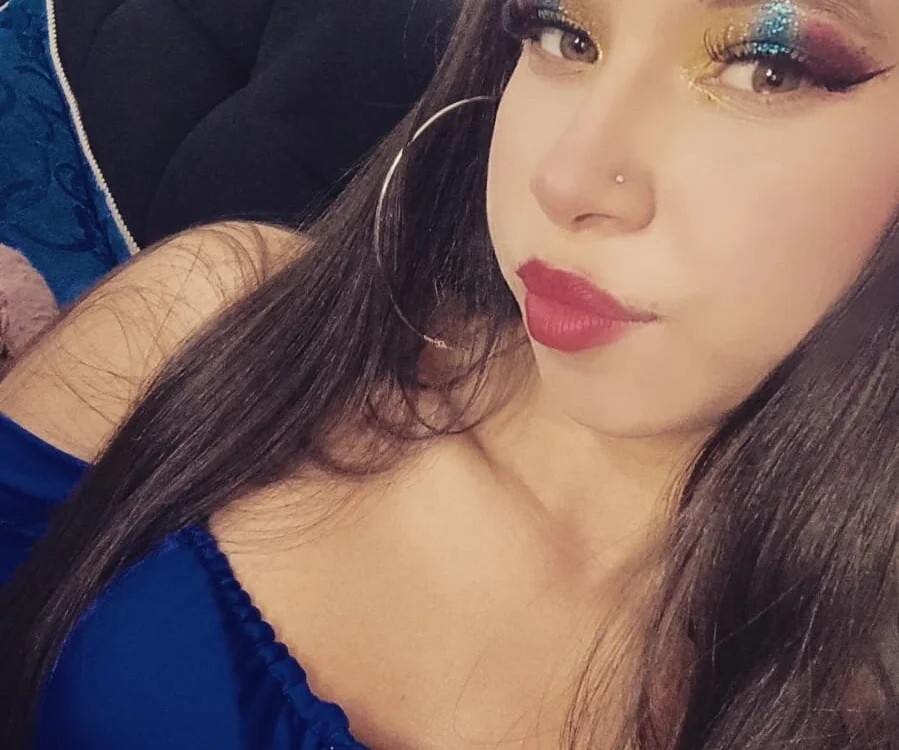 AylaKissVs' Offline XXX Chat