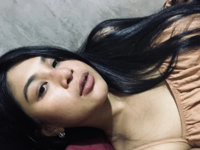 X_AuroraDevine Female Girls Adult Live Webcam