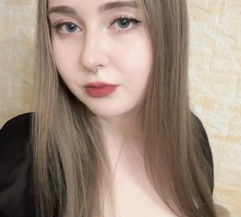 AprilHughes 离线XXX聊天