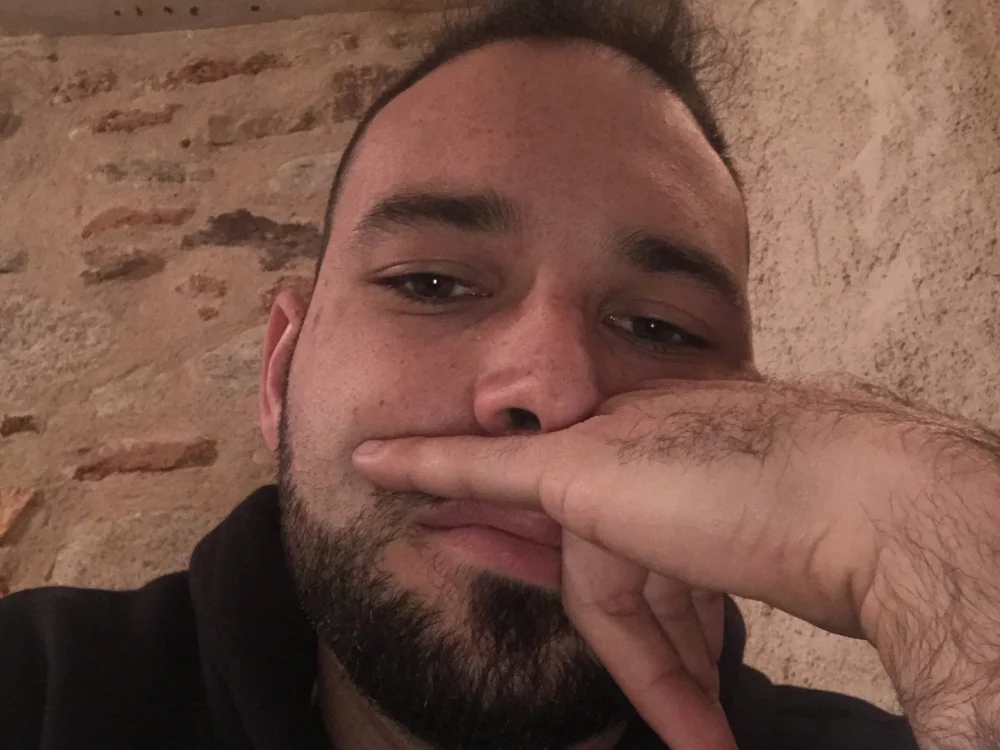 loretudiiudo's Offline XXX Chat
