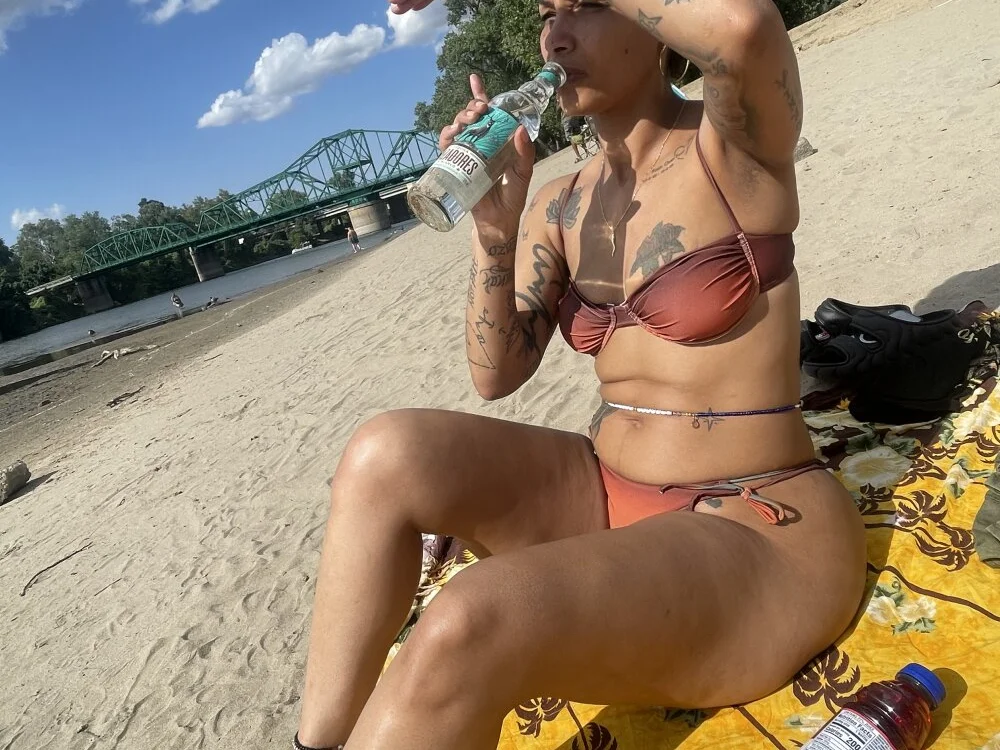 Chat +18 off-line de wetbamboo