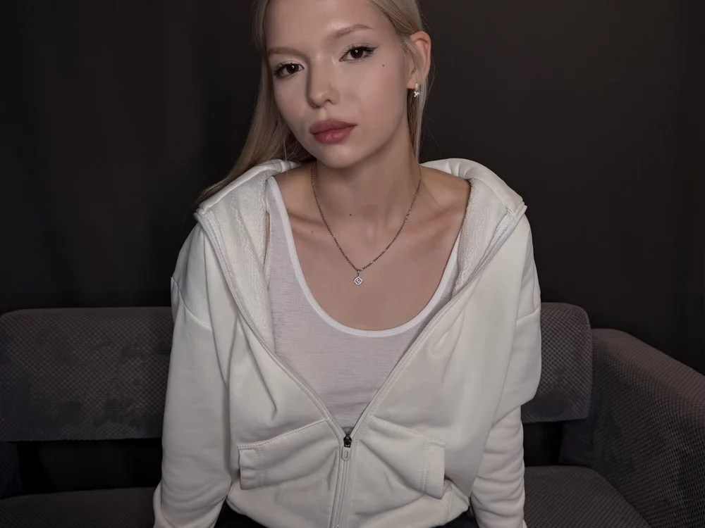 HangZellner Chat XXX Ngoại tuyến