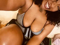 Badbittyyy's Offline Chat Room