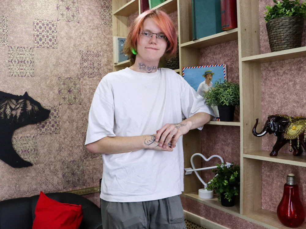MartinLoor's Offline Chat Room
