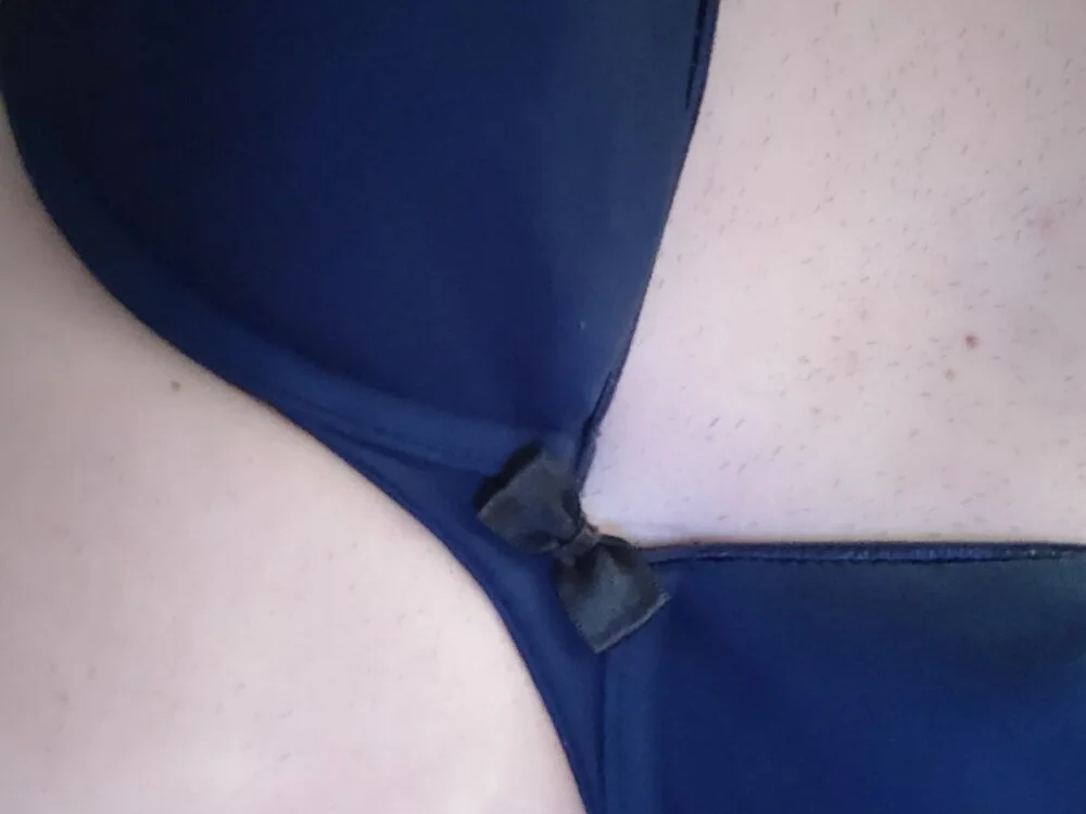 Lovely_blue_28n Offline XXX chat