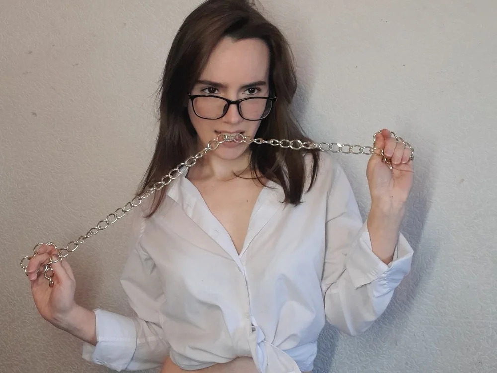 Alexandra_W's Offline XXX Chat
