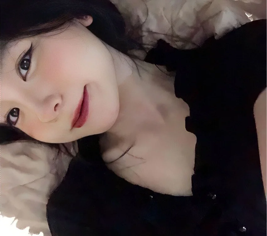ALey_Bae's Offline XXX Chat