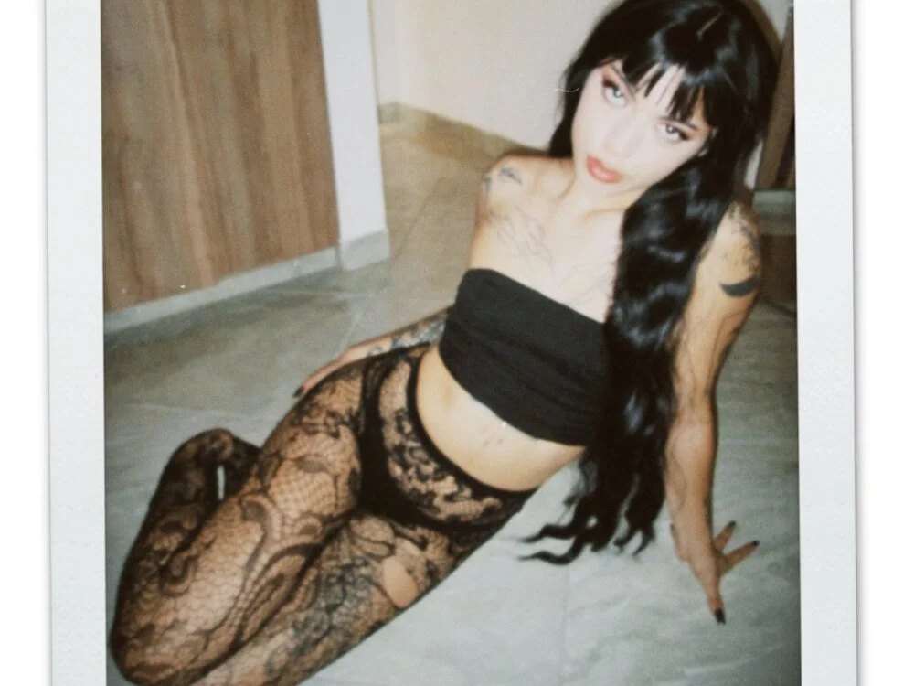 xx_marianita_xx Offline XXX-chat