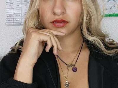 lola123xxx profile