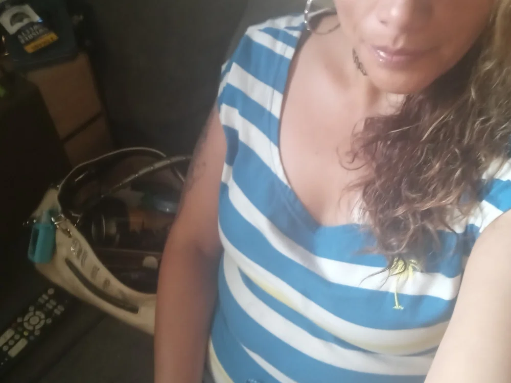 HotQueen129 Offline Chatrum