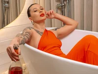 XXX chat uživo modela AlexandraBloom