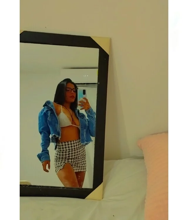 Hera_Summers offline chatrum