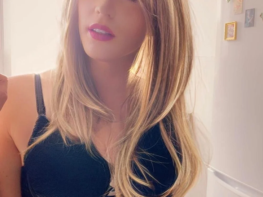 AlessaDolce's most recent online preview